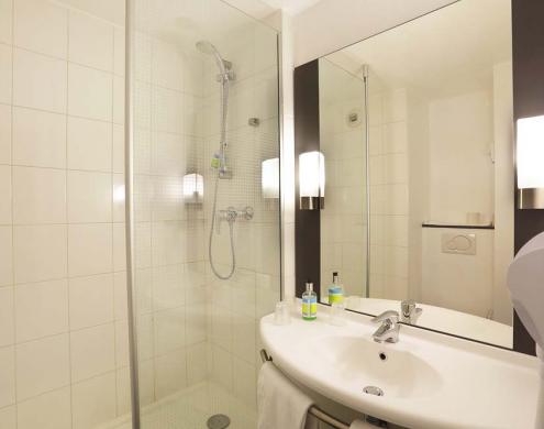 Spa Suite-Home de Briançon Serre-Chevalier - Chambre Spa Suite-Home de Briançon Serre-Chevalier - Rooms