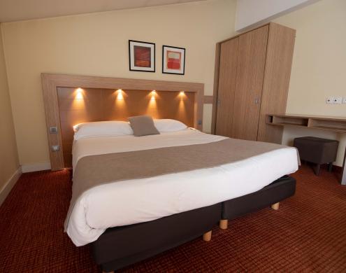 Spa Suite-Home de Briançon Serre-Chevalier - Chambre Spa Suite-Home de Briançon Serre-Chevalier - Rooms